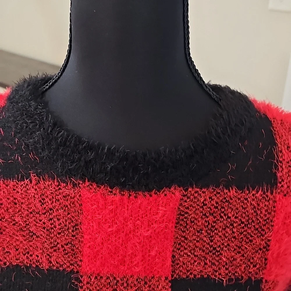 Sweater - Picture 6 of 14